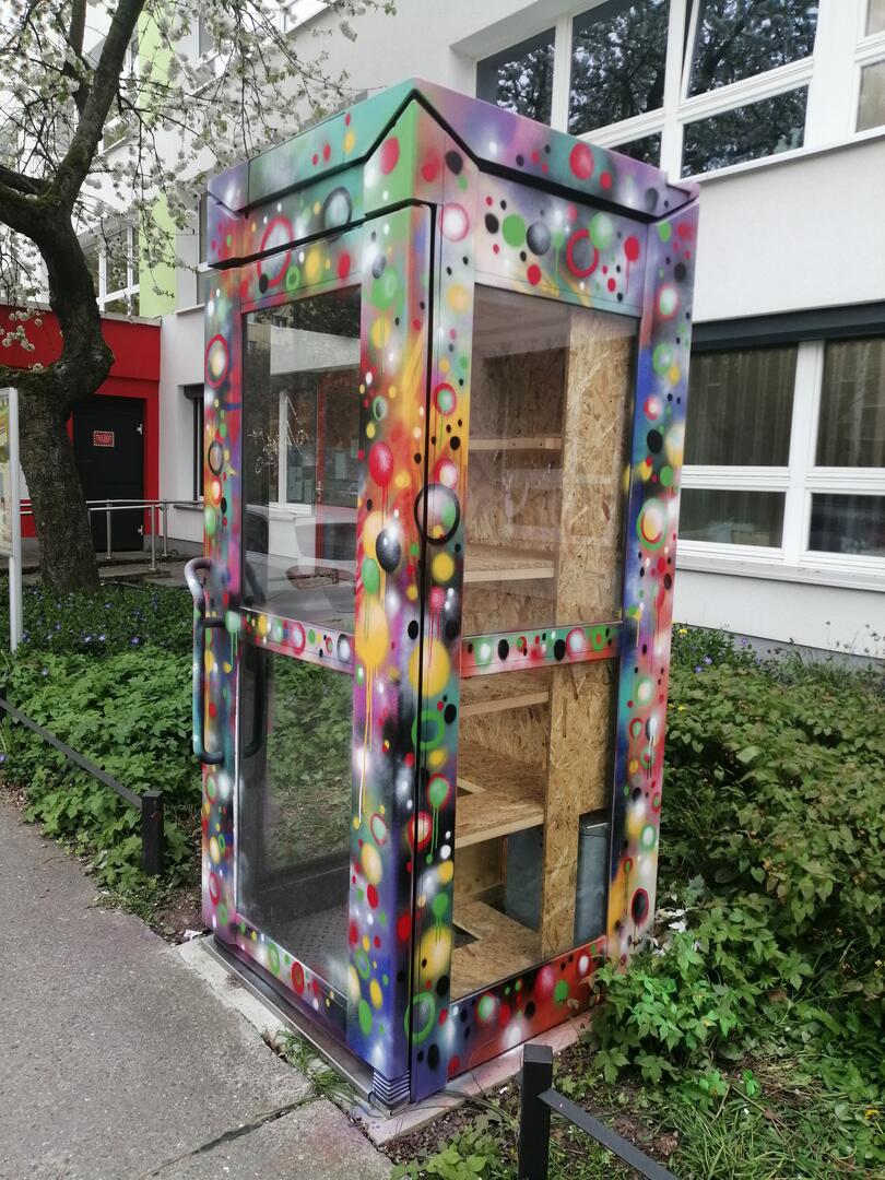 Büchertauschzelle am DRK-Nachbarschaftszentrum